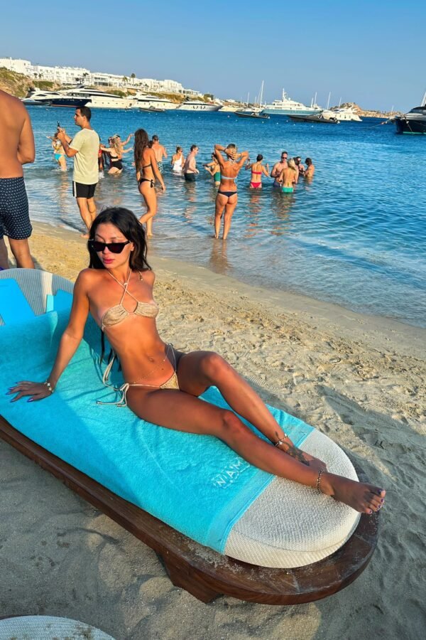 sexy petitte escort mykonos